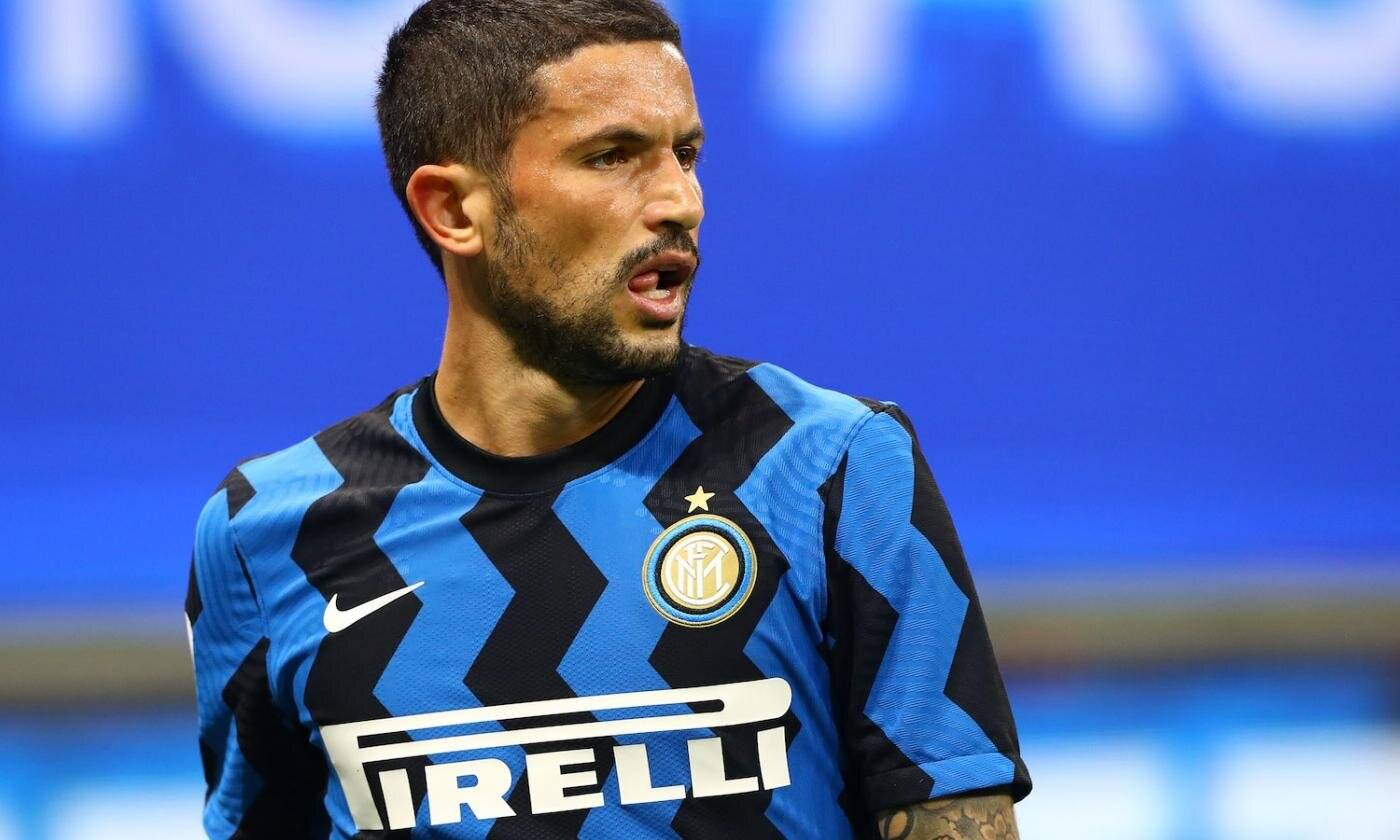 国际米兰官方森西左大腿肌肉拉伤