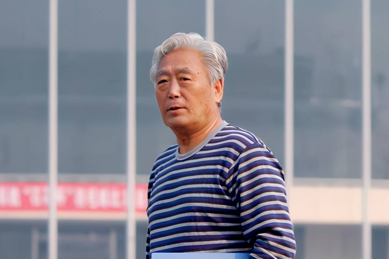 一代名帅高丰文去世他留给中国足球的不止黑色三分钟更是一代人的足球