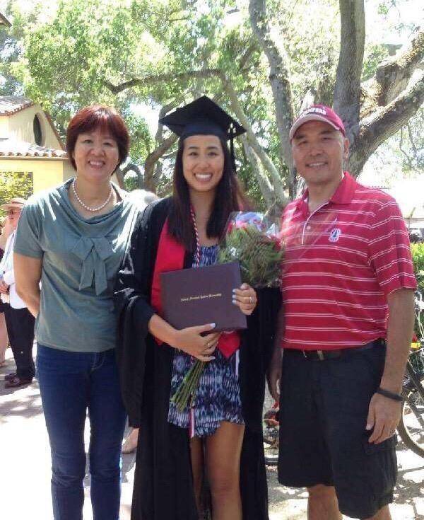 原创郎平女儿有多像郎平?身高1米9比妈妈高,眼睛鼻子太像郎平了