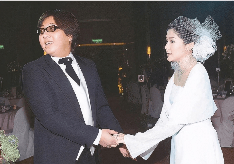 原创袁惟仁脑溢血后再次昏迷亲姐暴怒与儿女相互斥责好友受访透露内幕