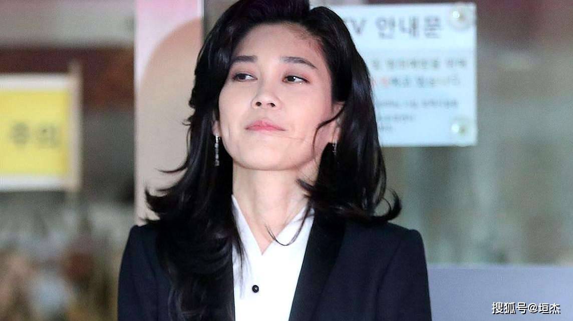 她是韩国三星长公主李富真,失败的婚姻让她靠自己,依旧为王