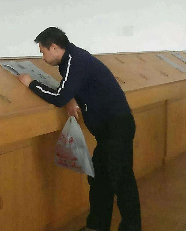 扫地僧王晓琮14岁上北大丝毫不修边幅却是哈理工最红讲师