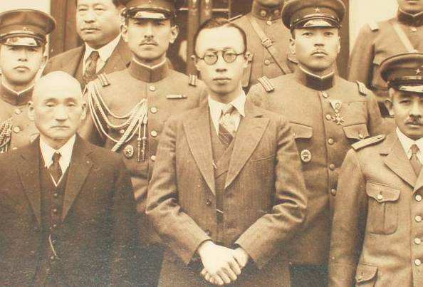 原创溥仪无儿无女晚年被妻子欺辱可他的弟弟却很幸福3子皆栋梁