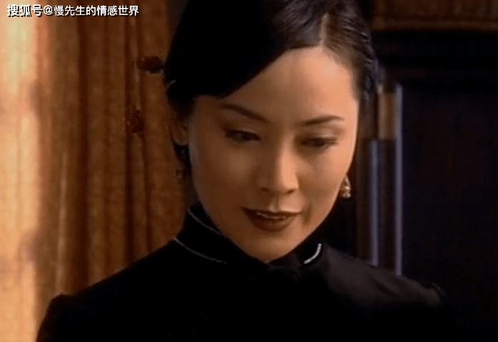 《金锁记》:为季泽生下儿子,又为仲泽生女儿,曹七巧到底爱谁?_长白