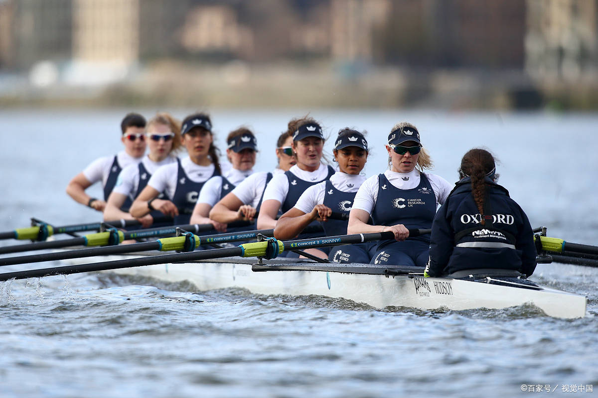 封面 大学赛艇比赛接管了布里斯托尔港湾_划船俱乐部