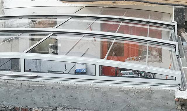 太厉害了!这样便能一招解决天井阳光房采光,通风多种问题