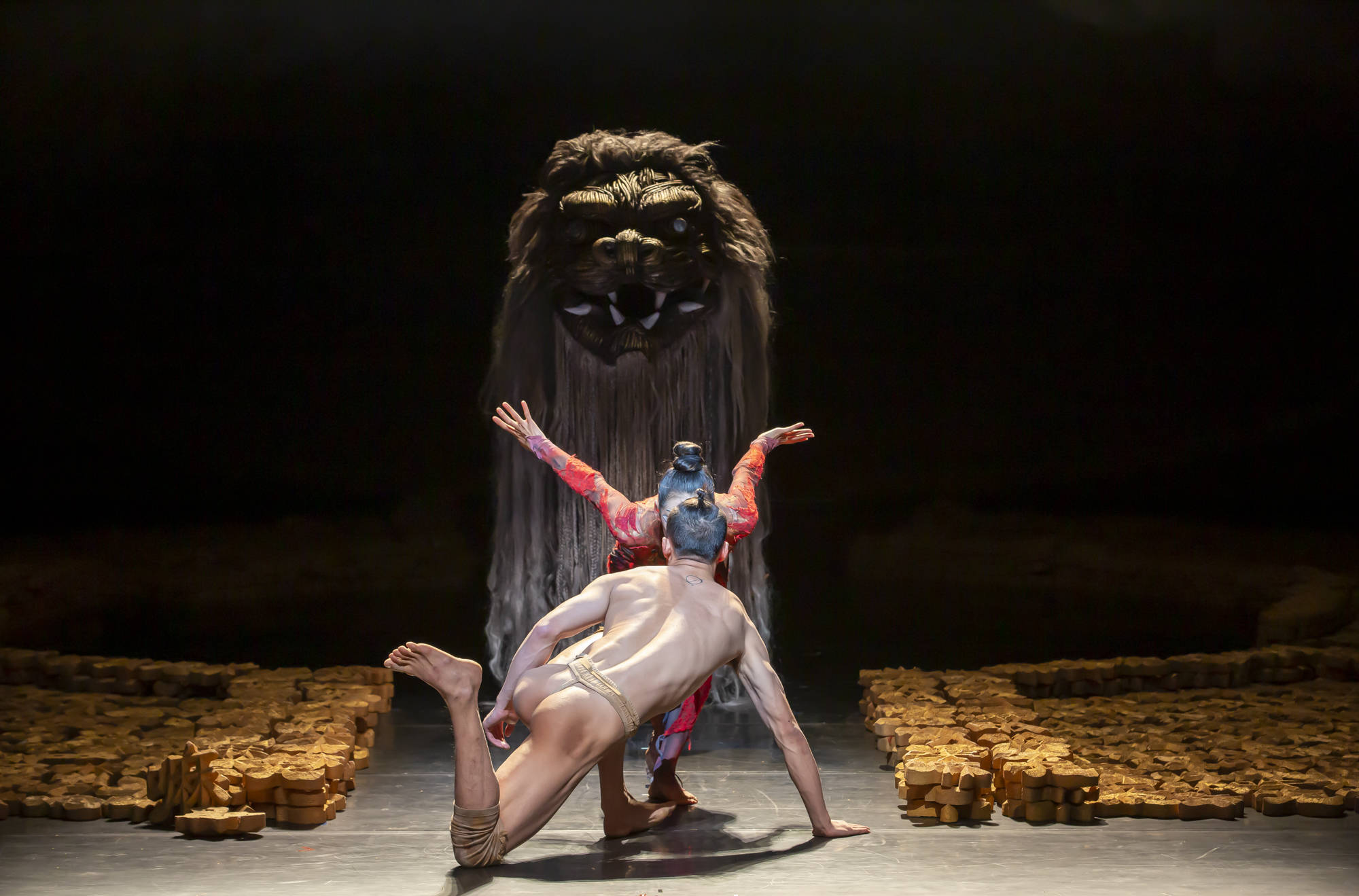 现代舞剧春之祭登陆滨州保利大剧院给市民带来一场精彩的舞蹈盛宴