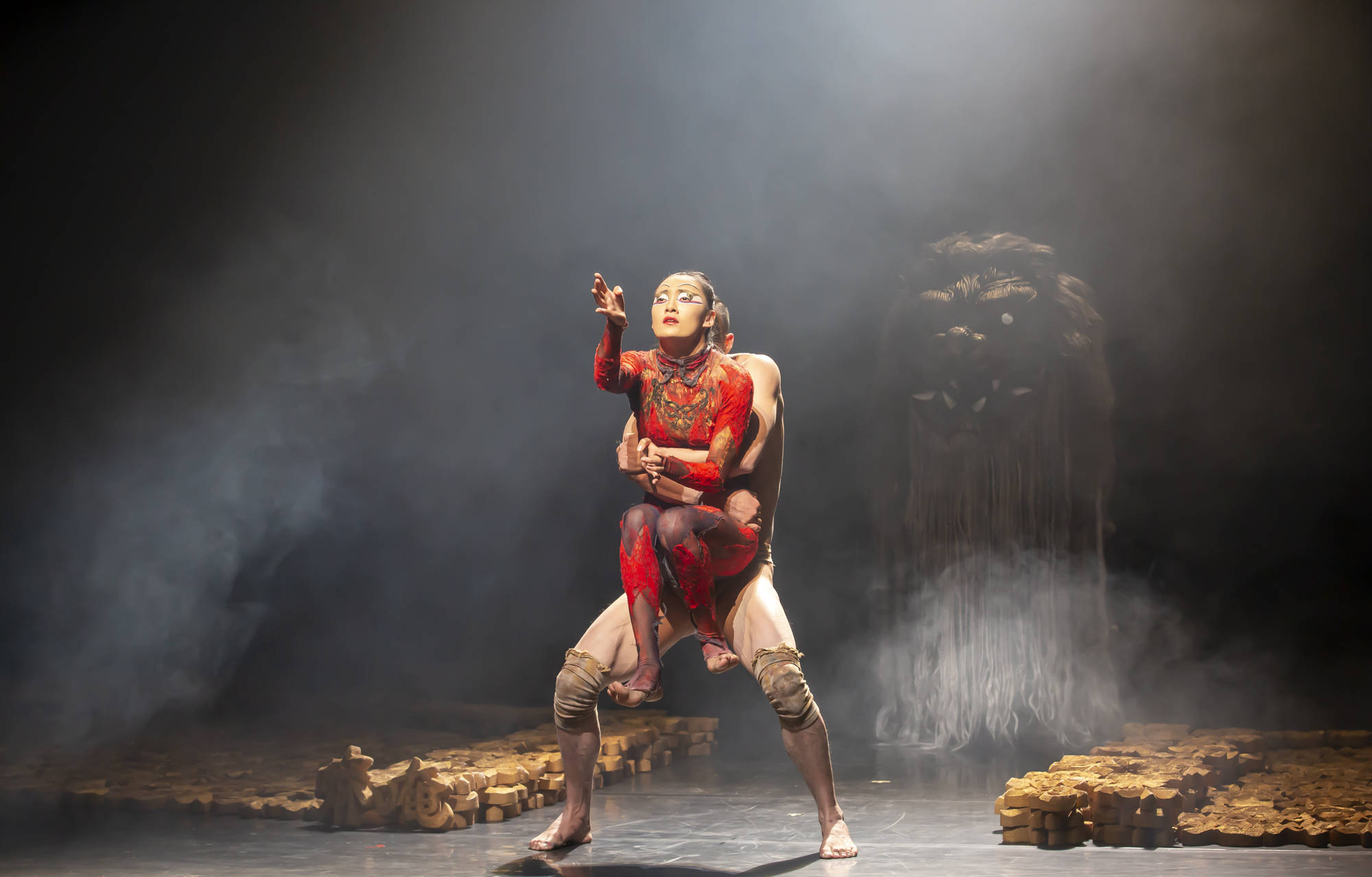 现代舞剧春之祭登陆滨州保利大剧院给市民带来一场精彩的舞蹈盛宴