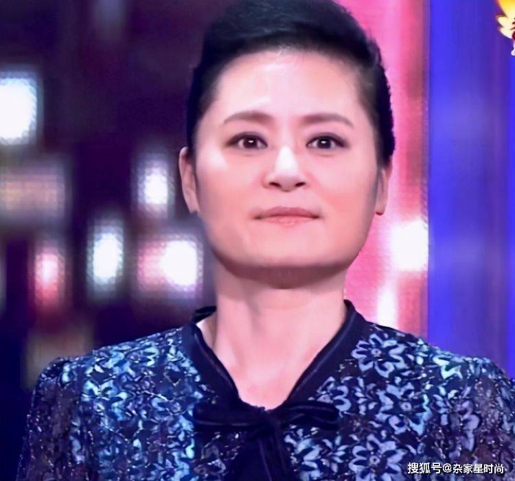 为了女儿,金炜玲努力地坚强起来,她开始四处打工,甚至还到别人家当