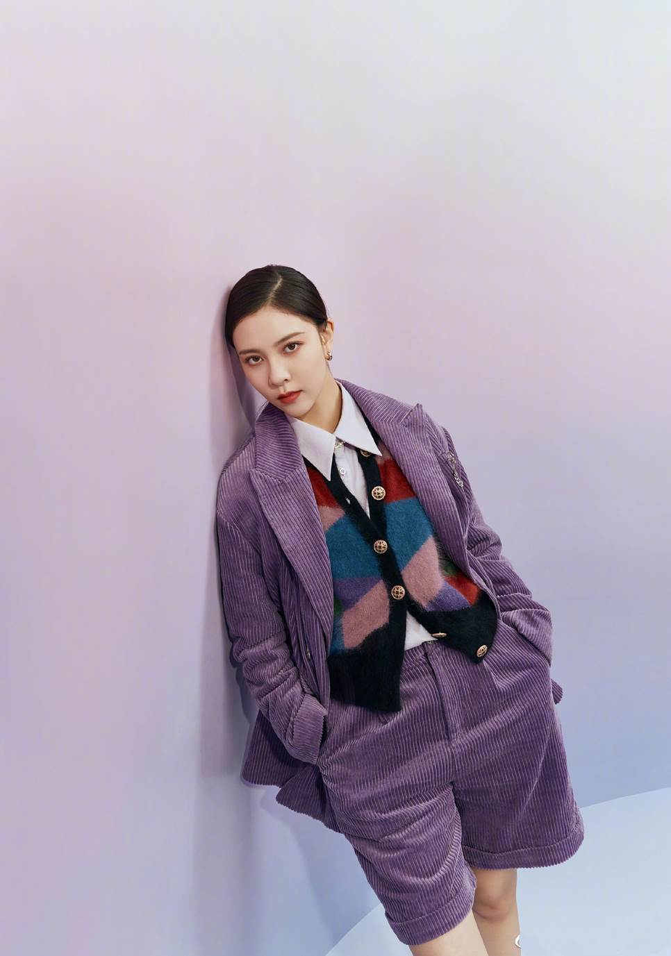 原创coolgirl宋妍霏的时尚敏锐度超强的,百变穿搭可御姐可萌妹,超美