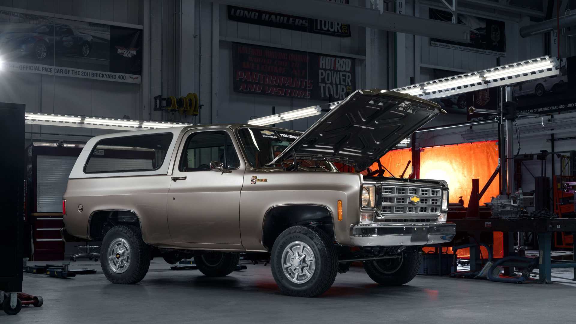 老车"复活" 雪佛兰k5 blazer换电动机/11月亮相