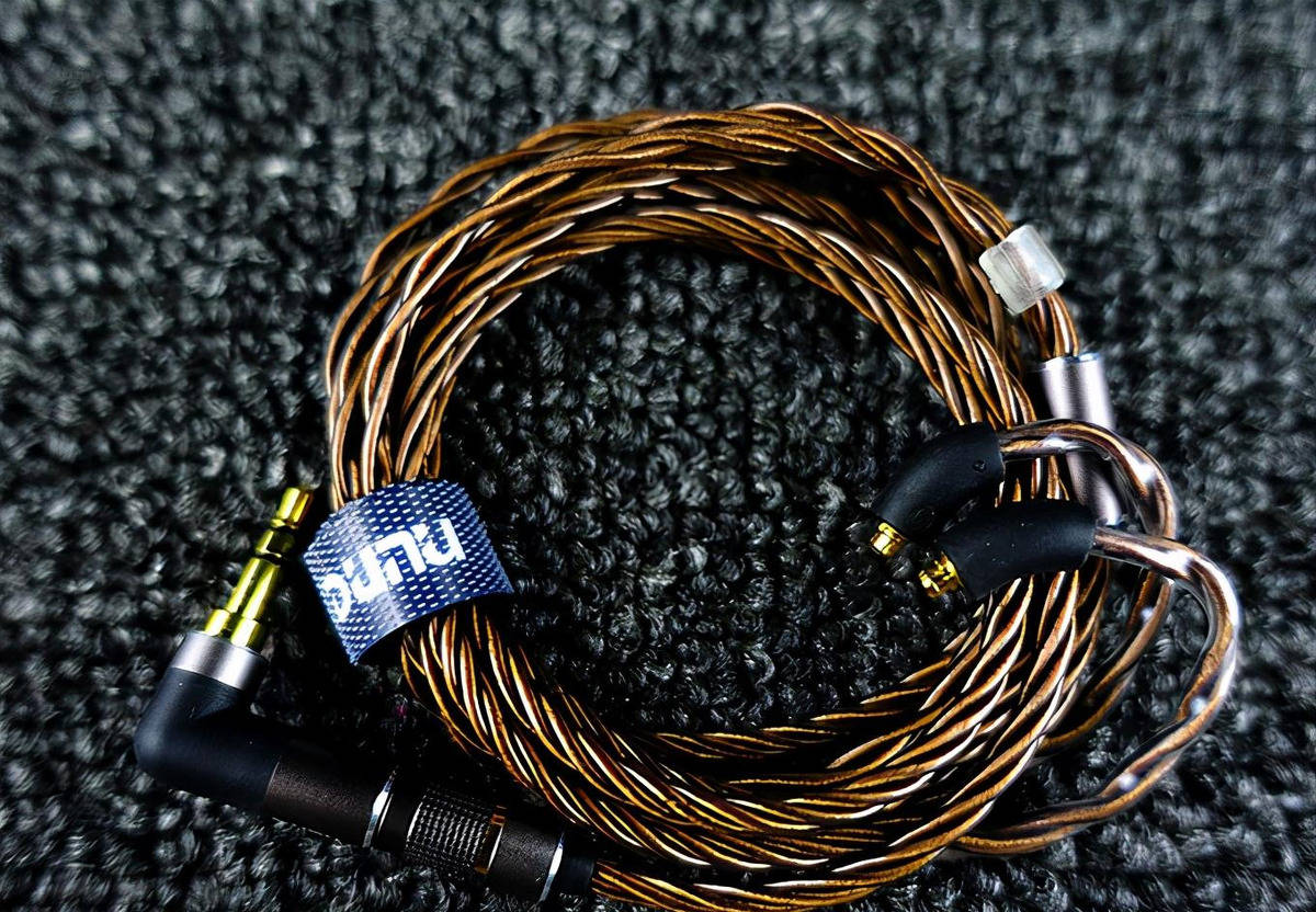 无数人等了3年的塞子,总算是交了份满意的答卷.达音科dk4001测评