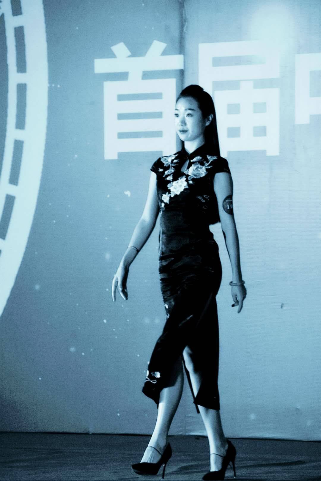 青年爱心模特导师张彤慈善事业是我一生的追求