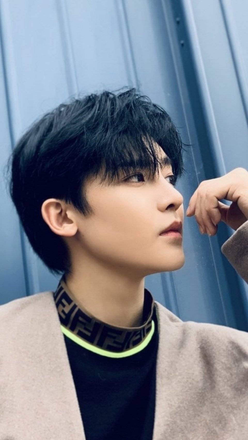 另一位男主也是一位实力与颜值并存的演员,这位演员就是侯明昊.