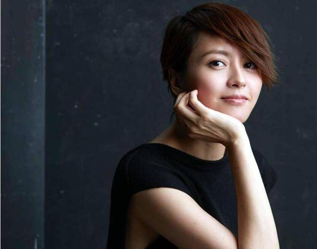 1999年梁咏琪被票选为最讨厌女艺人那些年她经历了什么