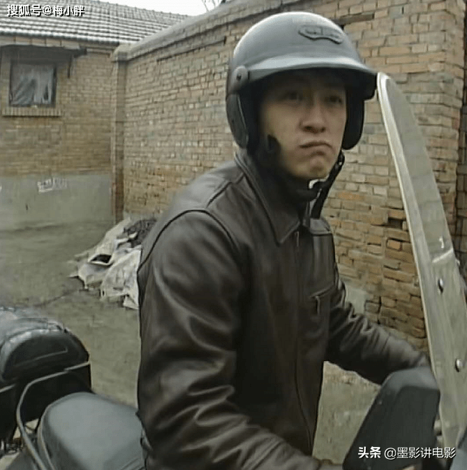 没过几日,于启龙打来电话,以朋友的饭店开张为由