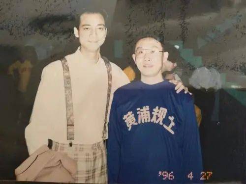 往后几年里,林栋甫更像是一块有力的砖,哪里有用哪里搬.