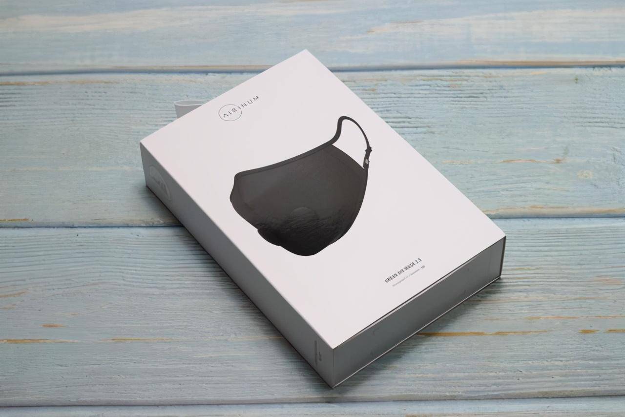 瑞典airinum睿铂 都市时尚呼吸口罩外包装非常简洁,盒子正面印有产品