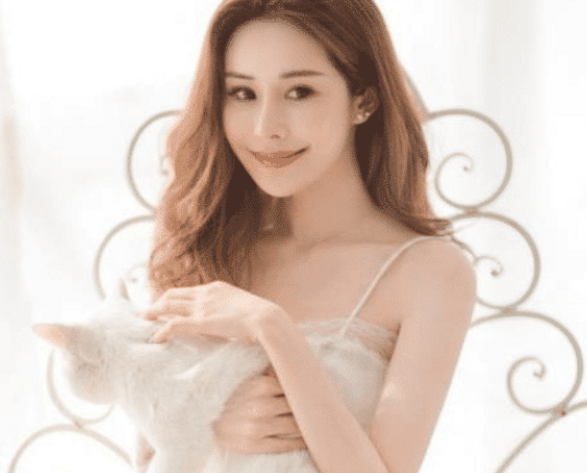 他身价超过王思聪,网红为他未婚生子,给前女友5000万分手费