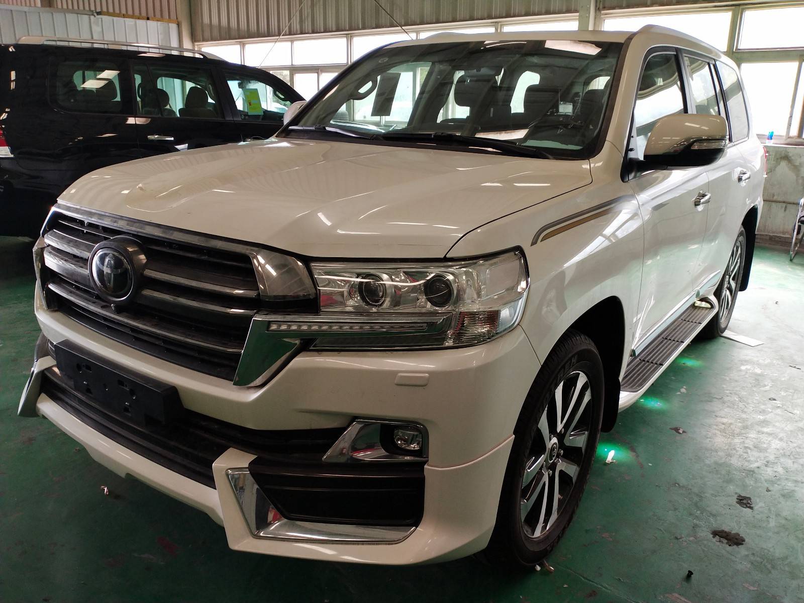 丰田兰德酷路泽5700直销全国中东版越野王