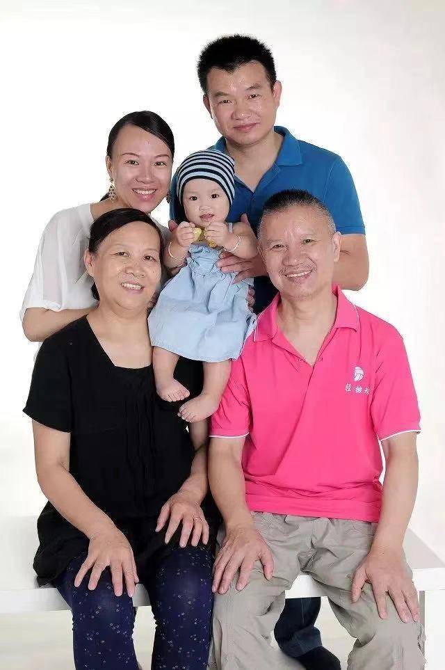 深圳4户家庭获评广东"最美家庭"