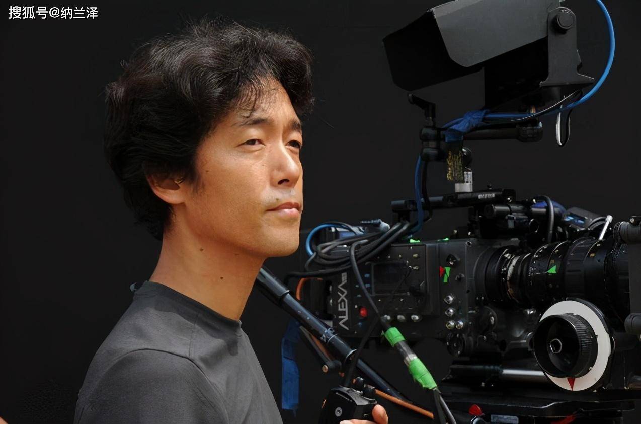 并且这部《水浒传》电影将由日本一位导演佐藤信介执导,编剧则是一位