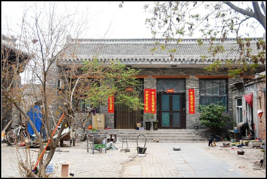 一个四合院的内部再有一点,广府古城的南大街,虽然临街建筑都是各种