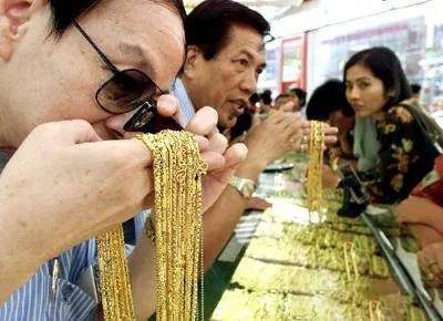 金店柜姐：這些黃金，含金量最低不足0.1%，你卻當個寶？難怪你投資總賠錢…
