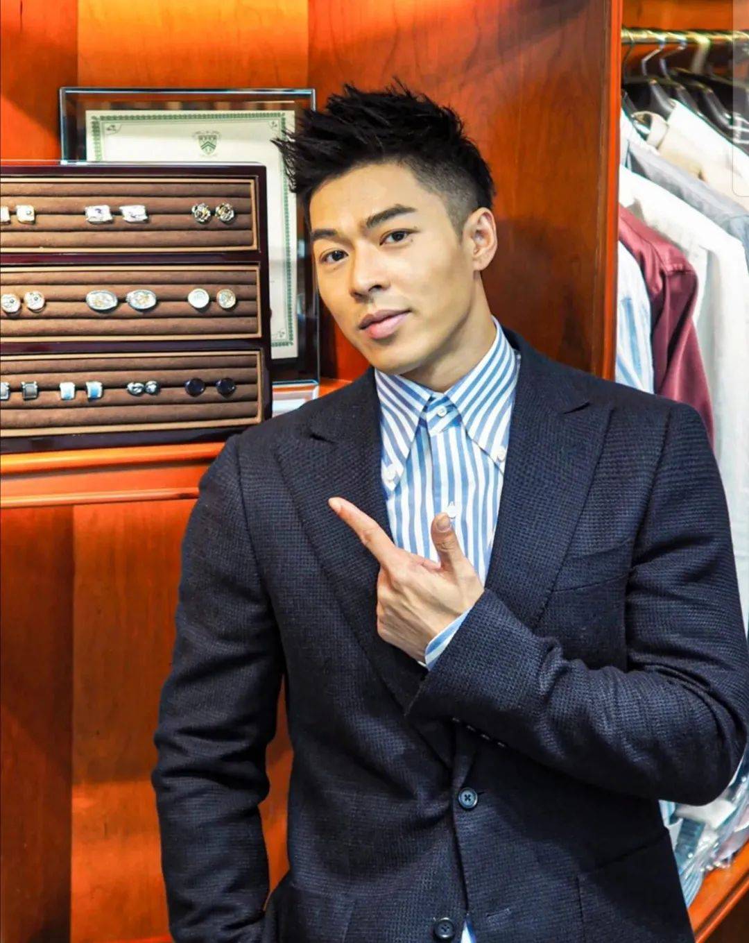 五官硬朗的纯爷们这身筋肉谁不羡慕