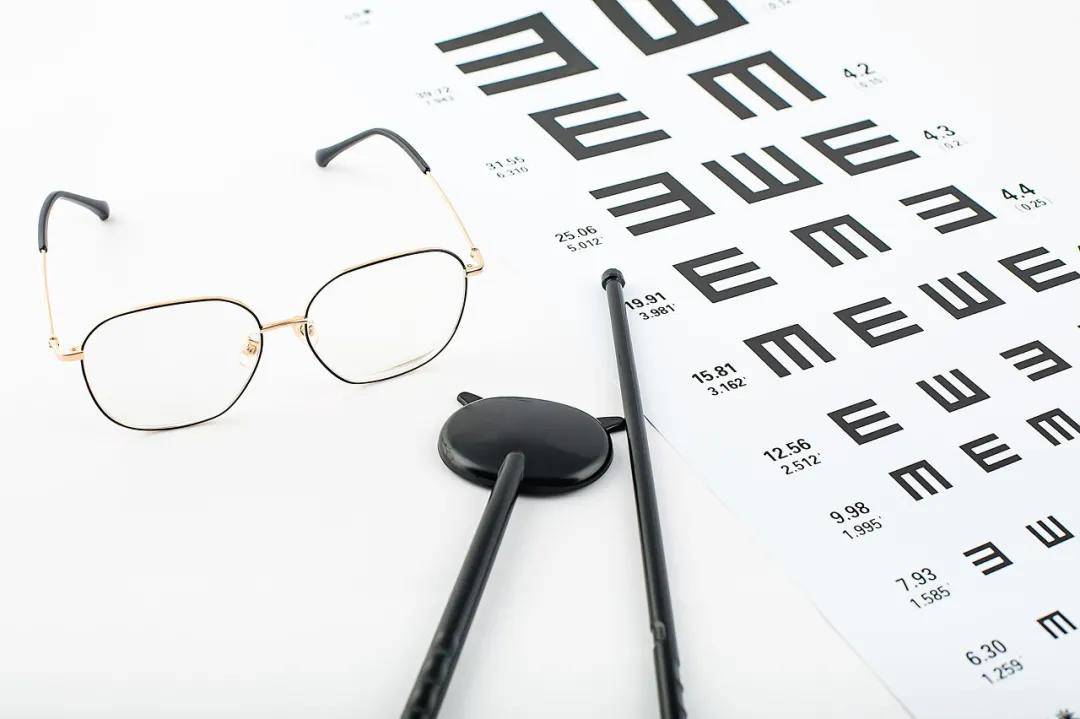 近视配镜度数越低越好吗?