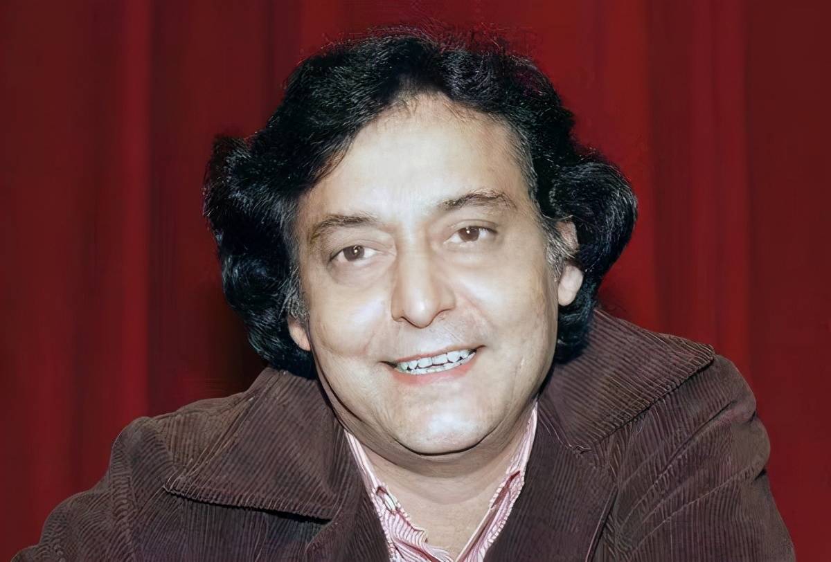 印度传奇男星索米特拉柯特吉(soumitra chatterjee)于15日病逝,永远地