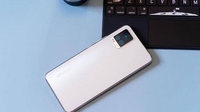 仅2755元,amoled屏 双模5g 4000mah 256gb,这才是真香5g中端机_vivos
