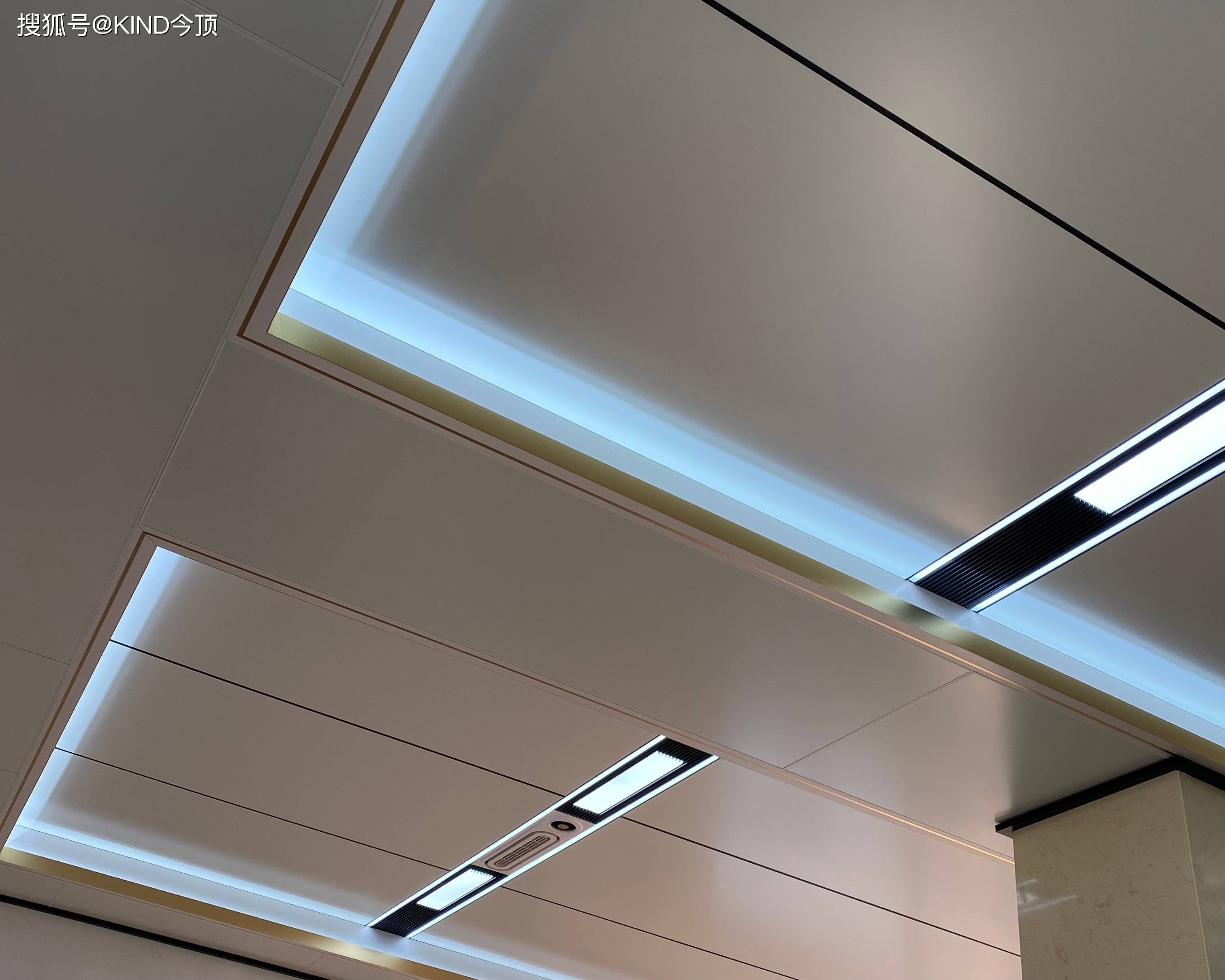 500平的大气派餐厅 用今顶大板吊顶就是不一样!