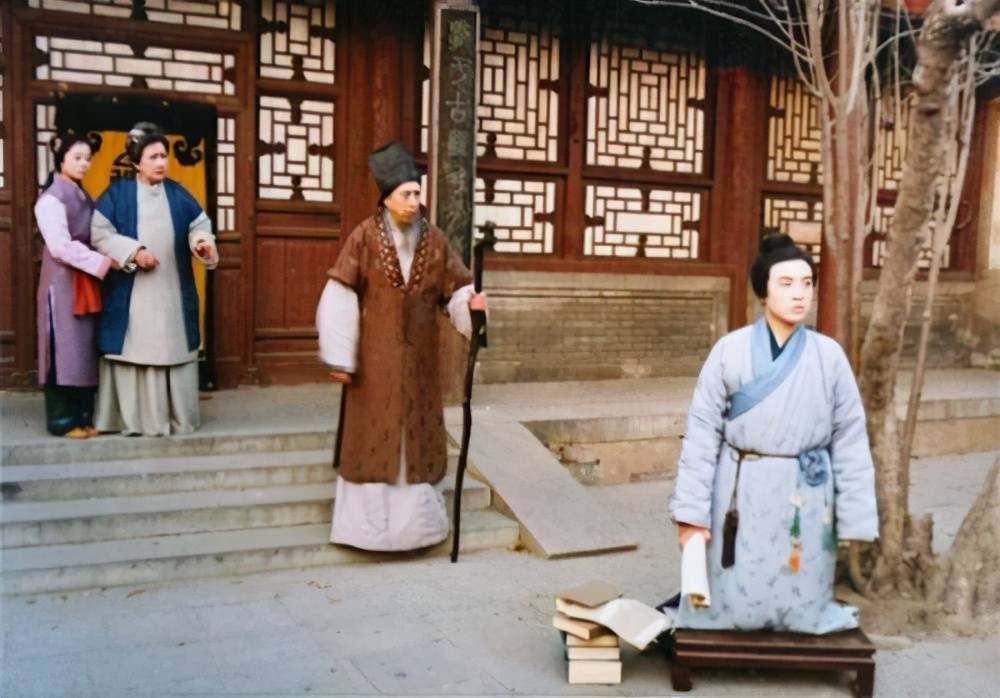 有一个说不出口的原因_贾珍