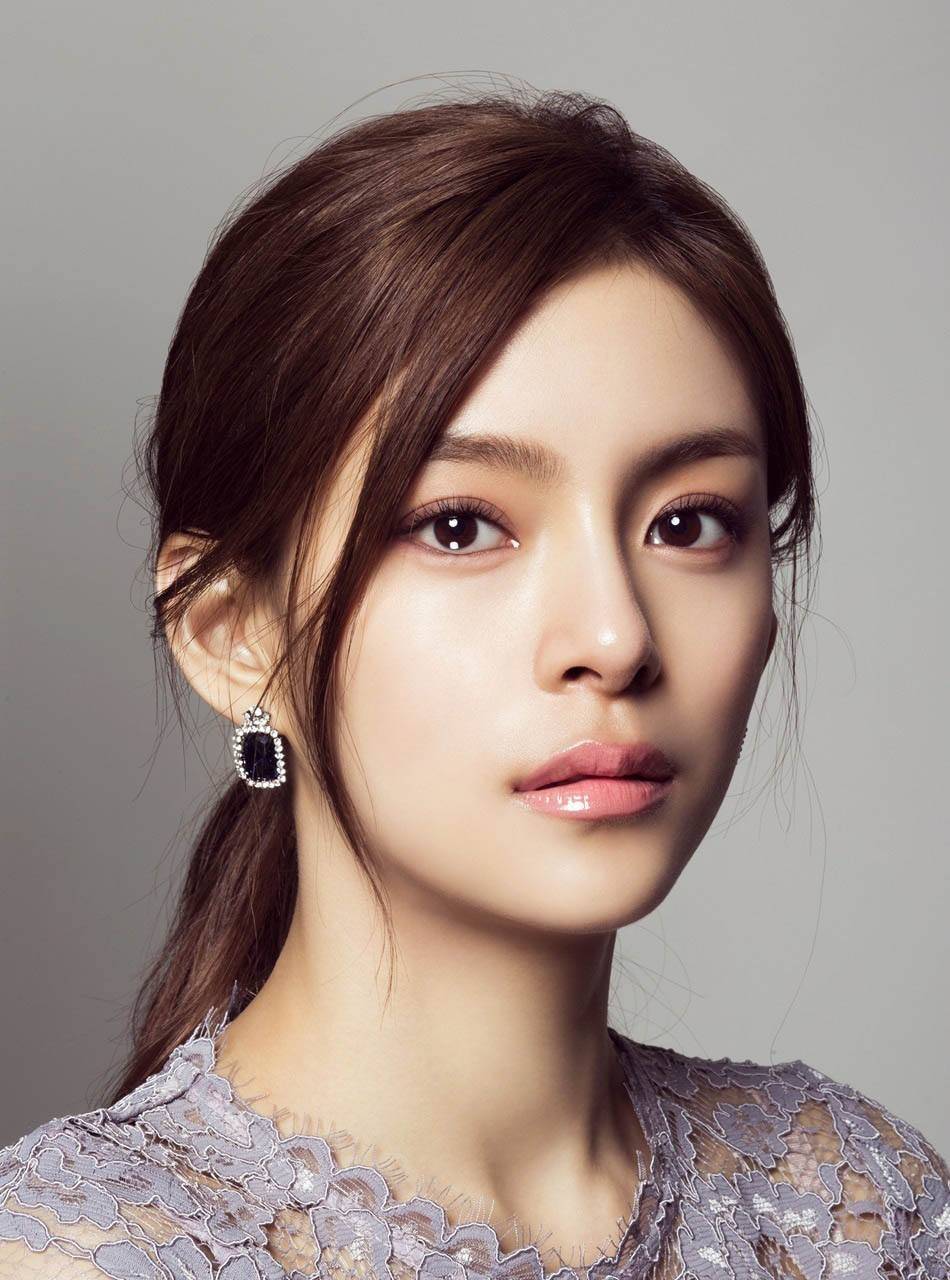 跌落神坛朴诗妍:与文晸赫热恋却分手,一步走错名声尽毁被抛弃