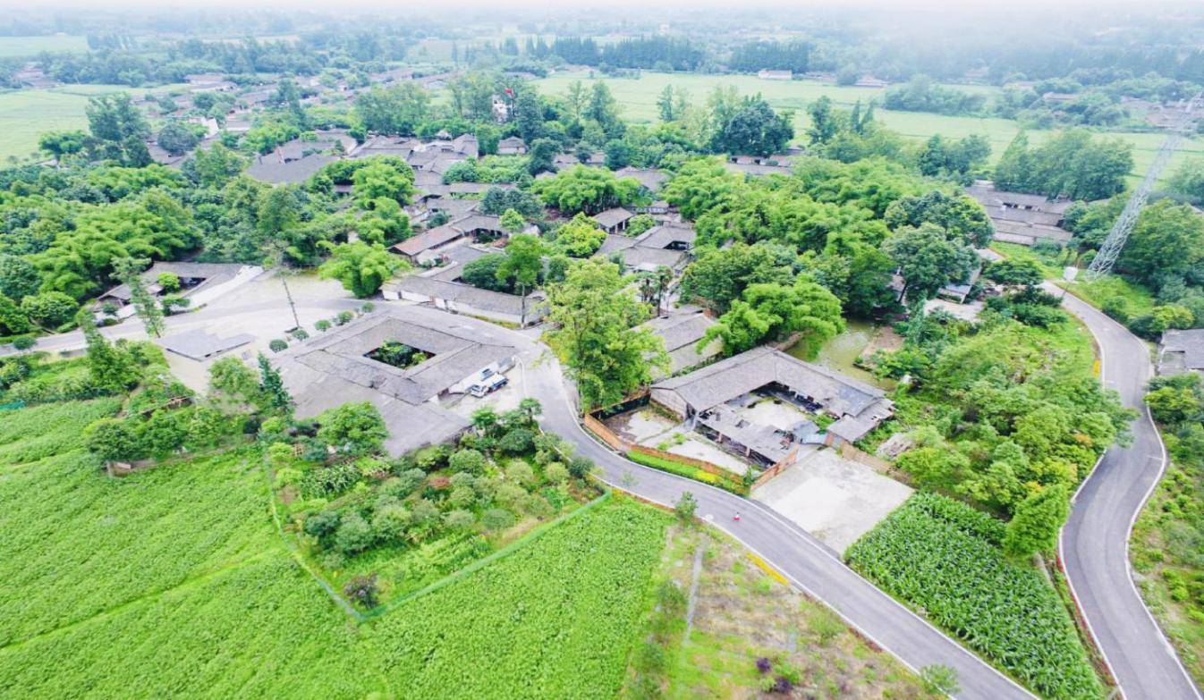 大邑县庙湾村创新集体经济发展模式,探索乡村社区发展治理新路径