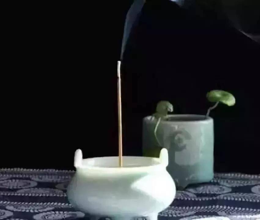一刻钟等于多少分钟(一个时辰一盏茶一炷香)