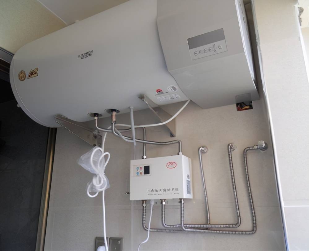 头一次见到热水器还能装这个,太聪明了,再也不用苦苦等热水_回水