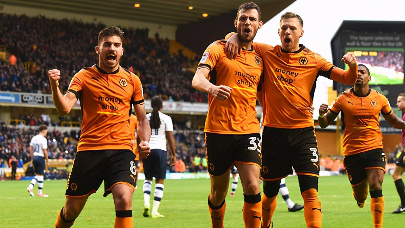 原创周一英超伯恩利vs水晶宫狼队vs南安普敦