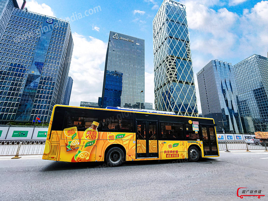 南京,深圳,福州的公交车广告长什么样?实拍图来啦!
