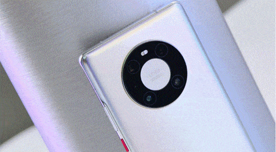 的"星环设计",背面的星环设计就像是一道科幻电影中的星际太空之门