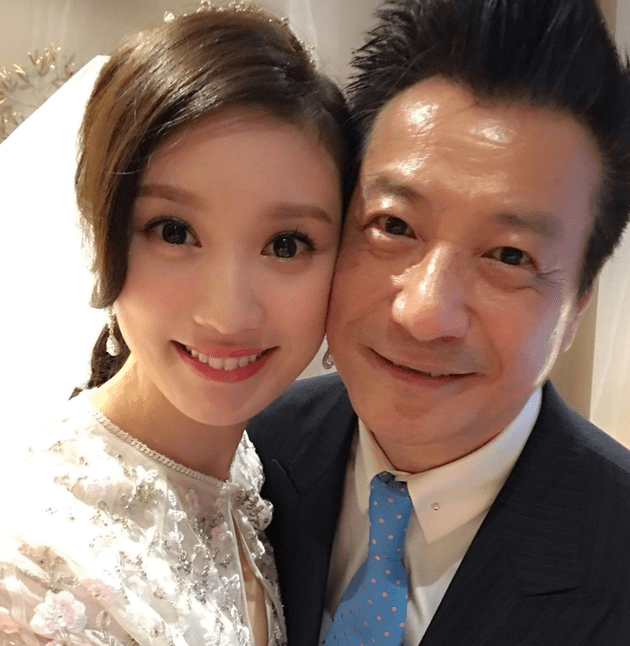 原创石修庆73岁生日和儿媳贴脸照被指太亲密41岁儿子比爸爸帅