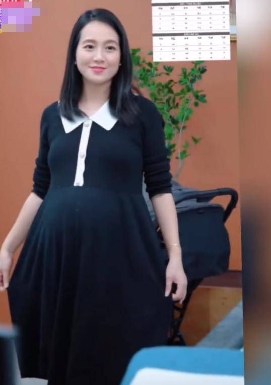 二胎孕妈朱丹入院待产素颜示人气色好妹妹陪产不见老公周一围