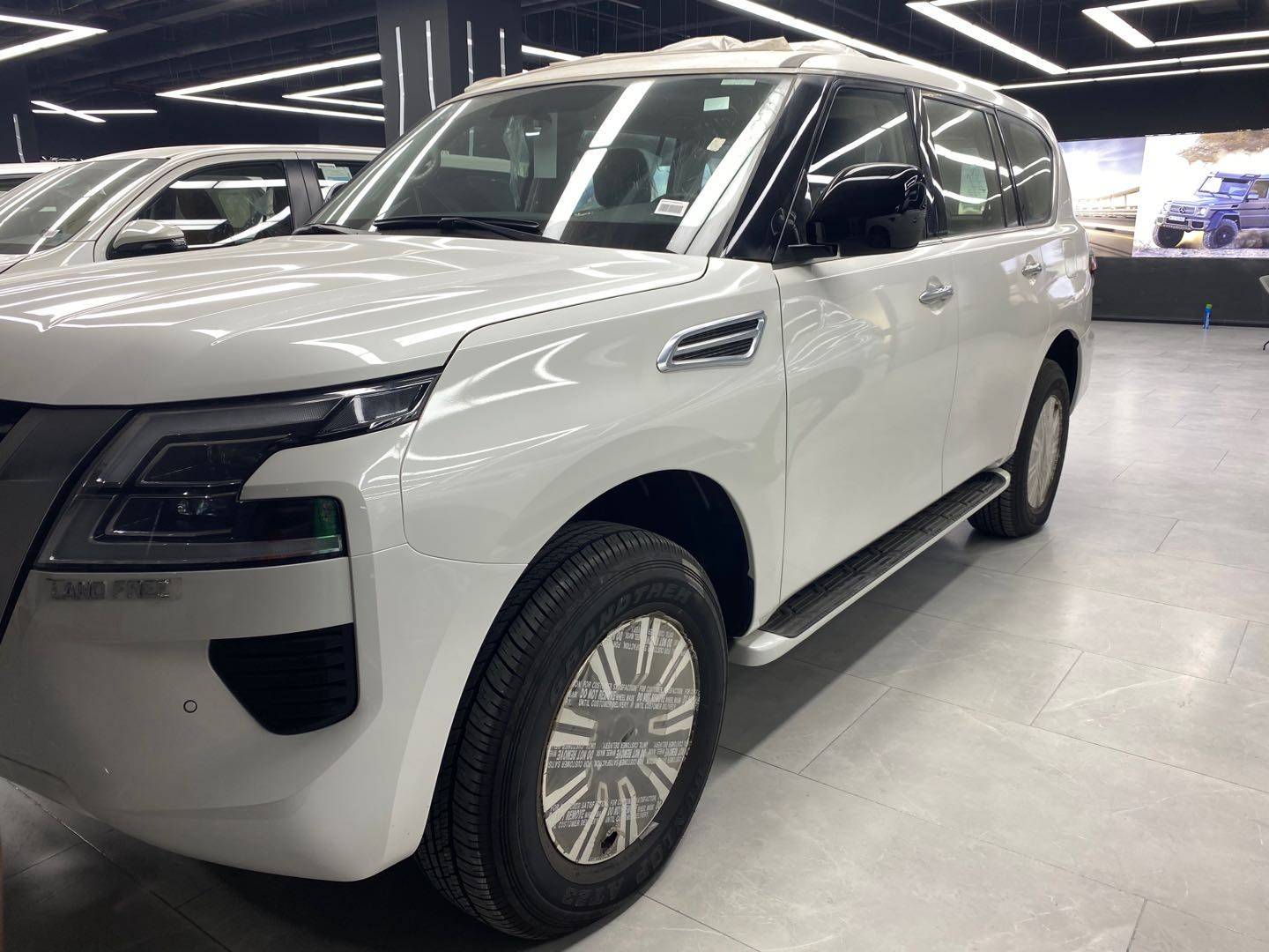 2020款日产尼桑途乐手续全 大空间等你支配