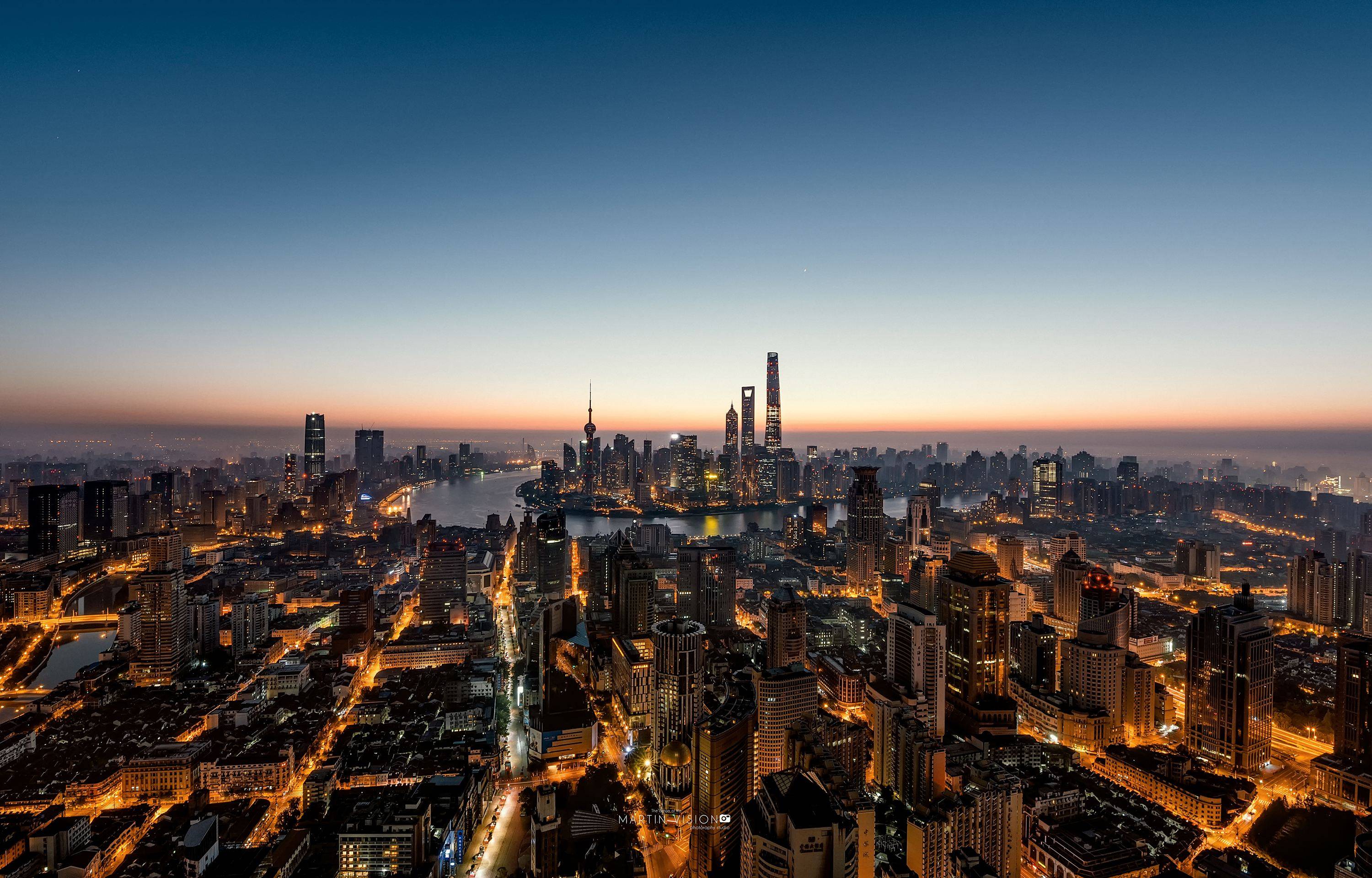 世界小姐走进上海,以最年轻的面貌示人