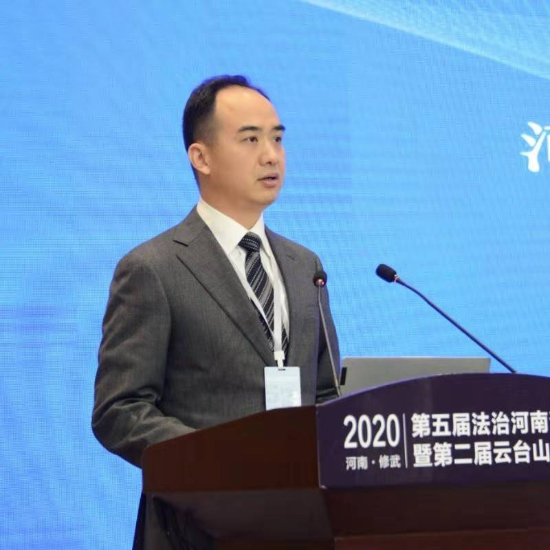 河南省法学会应用法学研究中心负责人李英辉在总结讲话中指出,论坛