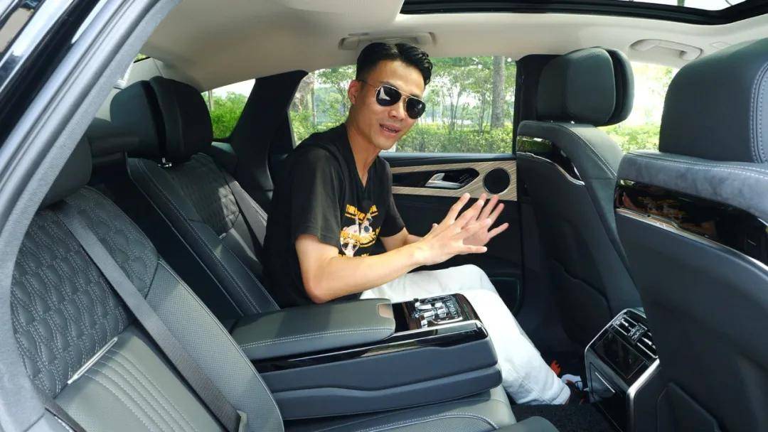 给你40万30岁的成功男人会选哪一款车