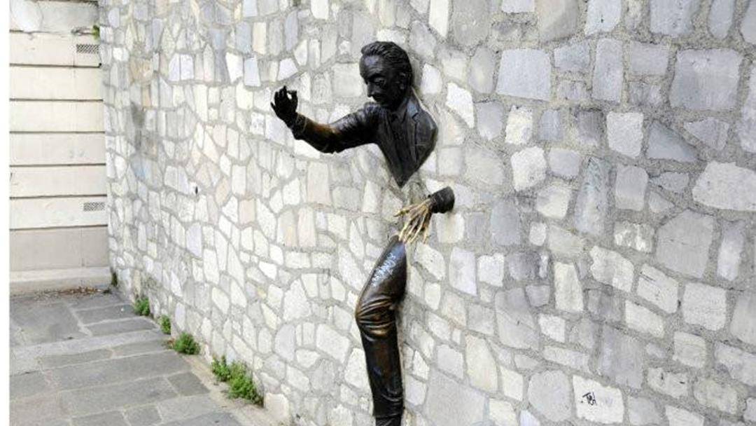 37年前17岁少年用穿墙术盗10亿文物行动前在停尸房练胆