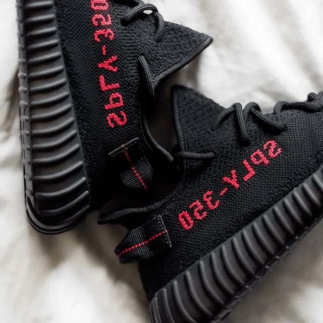 yeezy 350 黑红字 白斑马大补货,下周就能原价入手?