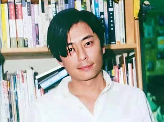 王杰2001年后嗓子变了谁下的毒
